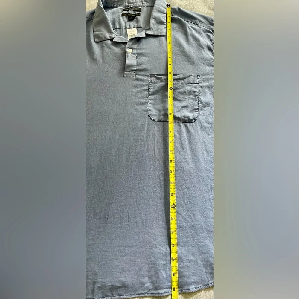Banana Republic Men’s Size L Blue Short Sleeved Collared Loose Fitting Shirt